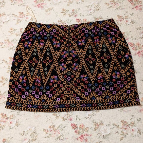 Farm Rio Embroidered Corduroy Mini Skirt | XL - Picture 4 of 7